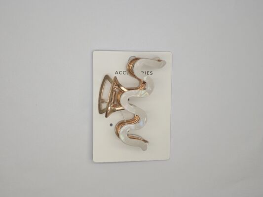 Wave-shaped Acrylic Hair Claw Perfect for Requirements