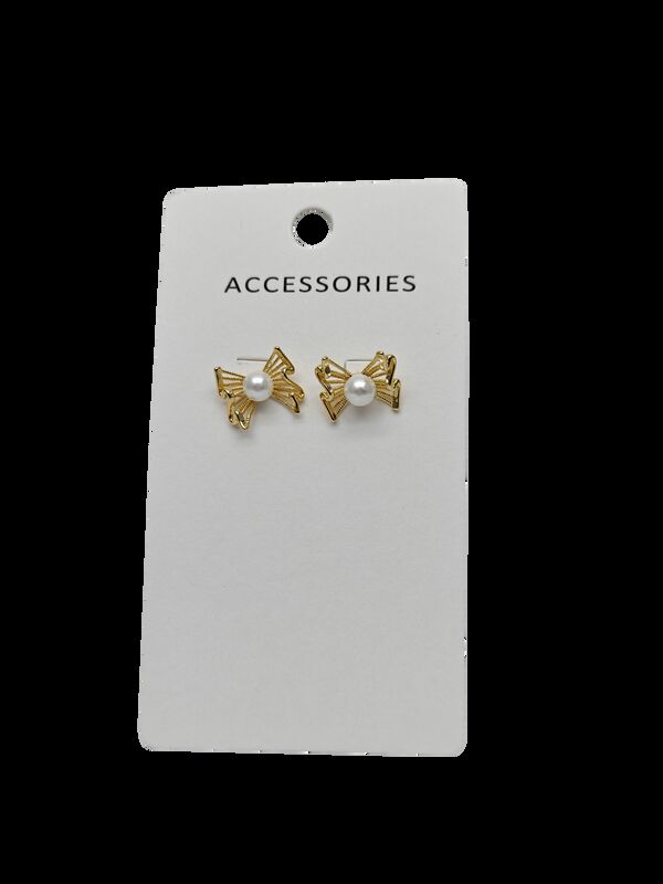 Women's Gold-Plated Pearl Earrings with Butterfly Design 10mm